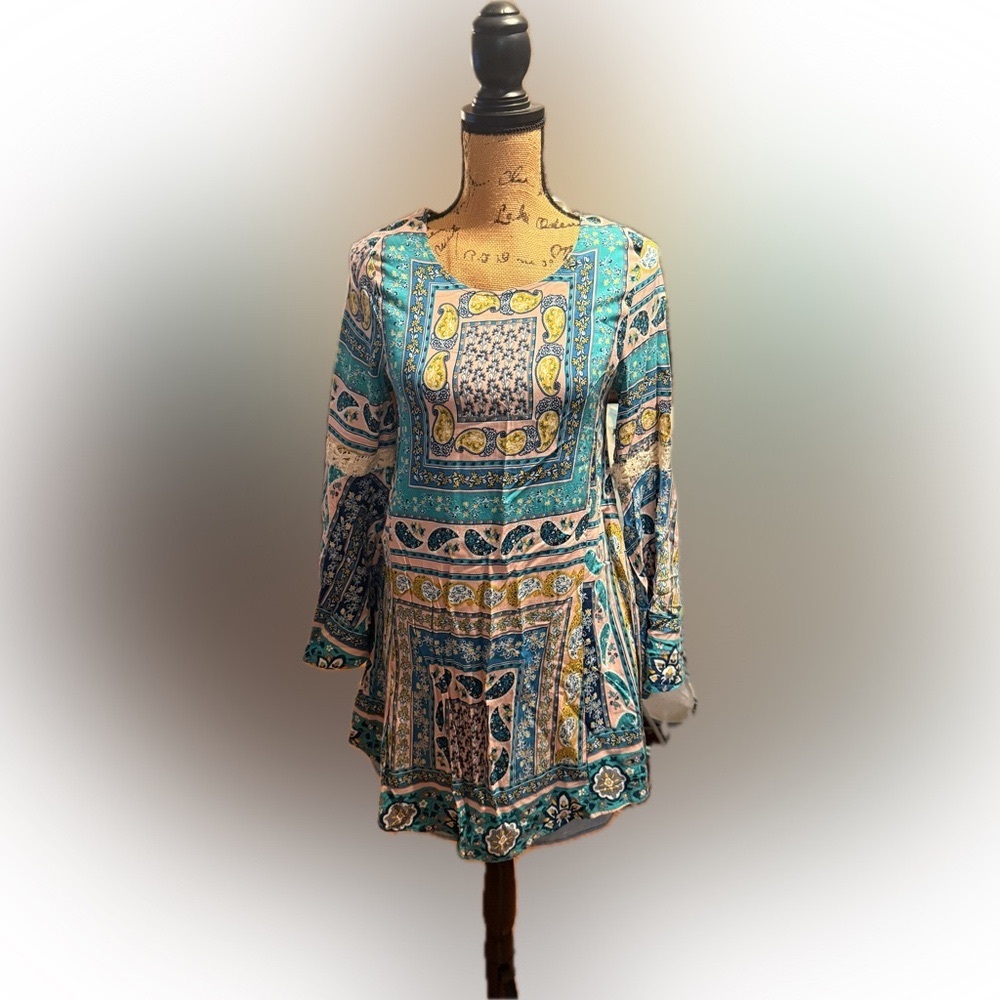 Umgee Boho Dress Size Small Bell Sleeve Paisley PocketsTassel Tie Back Beach - Picture 1 of 15